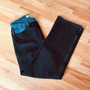 Abercrombie & Fitch woman’s Dark Blue Relaxed Jeans